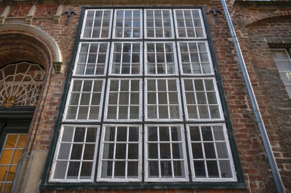 Historic window of a Renaissance façade, around 1560, Mengstraße 27, Hanseatic City of Lübeck, Schleswig-Holstein, Germany