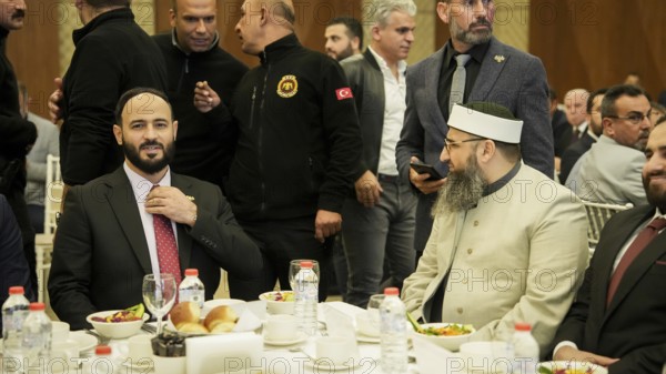 Gaziantep, Turkey – November 20, 2025: Dr. Ibrahim Shasho, Grand Mufti of Aleppo, accompanied Aleppo Governor Azzam Al-Ghareeb on an official visit to Turkey, where they were received by Gaziantep Deputy Governor Sedat Sezik. Discussions centered on strengthening cooperation, enhancing joint coordination, and deepening institutional relations between the two sides, Gaziantep, Gaziantep, Turkey