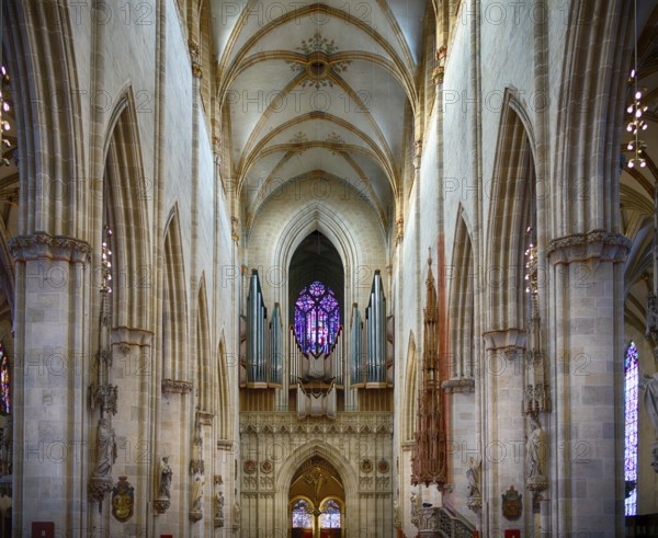 Interior view, main organ on the west gallery, central aisle facing west, Our Lady of Ulm, Ulm Münster, Ulm, Baden-Württemberg, Germany