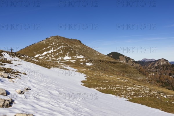 Snowfield on the Trattberg Alm with Hoher First, Osterhorn Group, Salzkammergut, Province of Salzburg, Austria