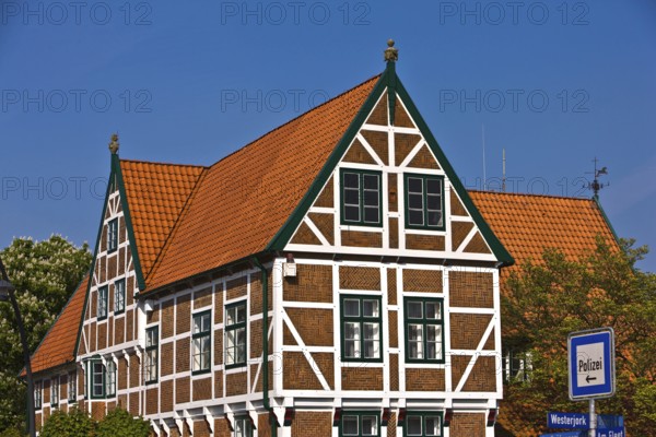 Half-timbered house, architecture, Town Hall, Jork, Altes Land, Germany