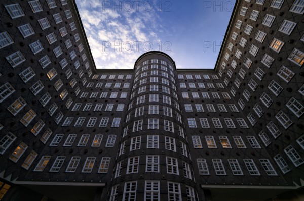 Sprinkenhof, Kontorhaus, brick expressionism, Kontorhausviertel, Free and Hanseatic City of Hamburg, Germany