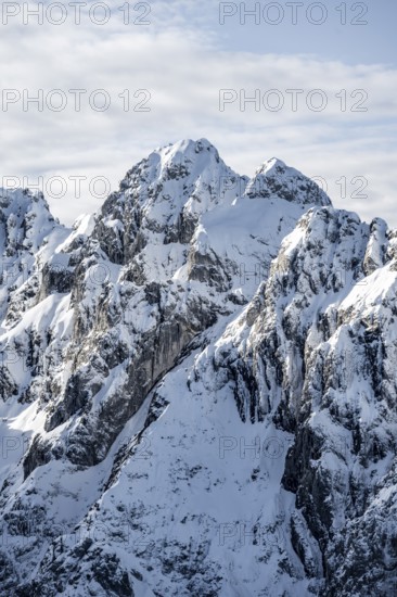 View of snowy Waxenstein, view from Längenfelderkopf in winter, Wetterstein Mountains, Garmisch-Partenkirchen, Bavaria, Germany