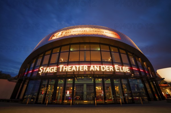 Night shot, Stage Theater an der Elbe, musical, Michael Jackson, Free and Hanseatic City of Hamburg, Germany