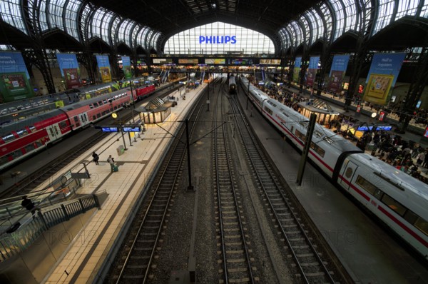 Interior view, ICE, Intercity-Express, RE, Regional-Express, trains, tracks, Philipps, logo, advertising, advertising, Ritter Sport chocolate, platform, travelers, main station, Free and Hanseatic City of Hamburg, Germany