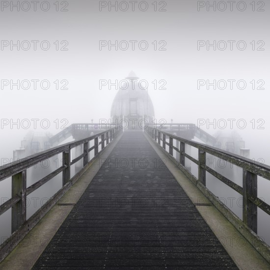 Pier, Sellin, diving bell in fog at dawn, seaside resort Sellin, Rügen island, Mecklenburg-Western Pomerania, Germany
