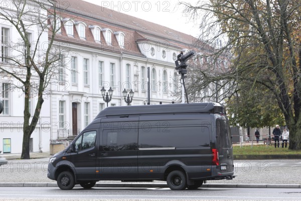 Drone defense vehicle in front of the new guard - Memorial Day Wreath laying for victims of war and tyranny, Neue Wache, Berlin, 16.11.25