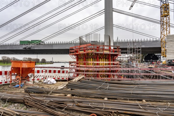 Duisburg-Neuenkamp Rhine bridge, the A40 motorway, construction of the second bridge begins, bridge pillars are being built on the Du-Homberg side of the Rhine, North Rhine-Westphalia, Germany