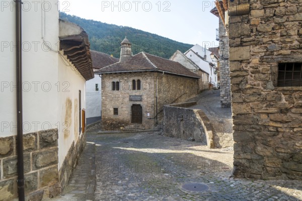 Casa Mazo ethnological museum, Echo or Hecho, Valle de Hecho, Pyrenees Mountains, Huesca province, Aragon, Spain