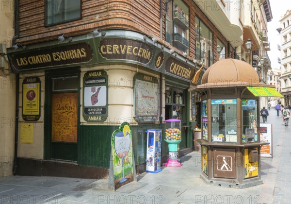 Historic Las Esquinas cerveceria cafeteria bar building, Calle Ramón y Cajal street, city of Teruel, Aragon, Spain