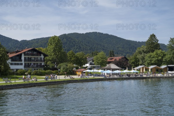 View of town, lakeside promenade with tourists, harbour, Tegernsee, Bad Wiessee, Upper Bavaria, Bavaria, Germany