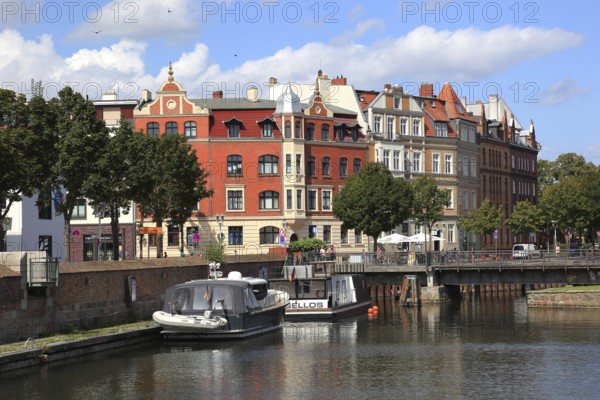 Seestraße am Querkanal, which connects Knieperteich with the harbour, Stralsund, Vorpommern-Rügen district, Mecklenburg-Western Pomerania, Germany