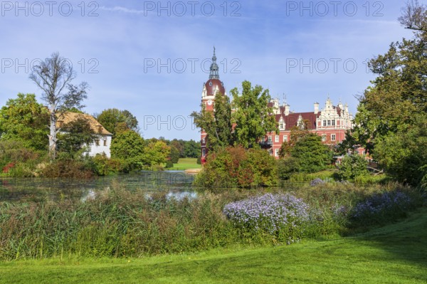 New and Old Muskau Castle, Muskauer Park, UNESCO World Heritage Site, Bad Muskau, Upper Lusatia, Saxony, Germany