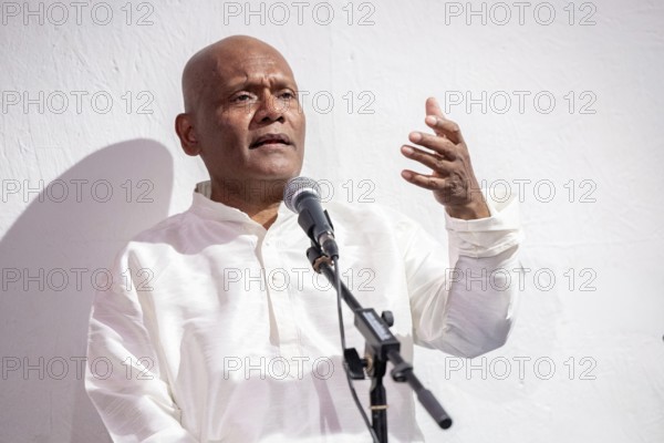 Manickam Yogeswaran, musician, Hope in Resonance, Carnatic Music and Bharatanatyam Fundrising Evening For Gaza, 08.11.2025, ITZ, intercultural dance center, Berlin, Germany