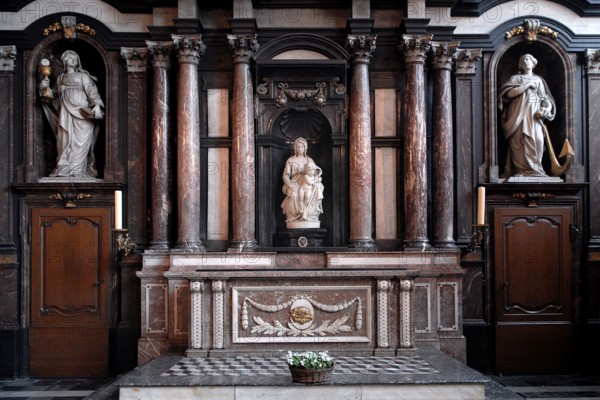 Bruges Madonna, sculpture by Michelangelo from 1501 to 1506, Moscron chapel of the Bruges Church of Our Lady, Bruges, UNESCO World Heritage Site, West Flanders, Flemish Region, Belgium