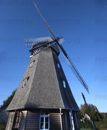 Historic windmill, now café, Ahrenshoop, Darß, Mecklenburg-Vorpommern, Germany