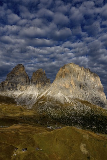 Mountain landscape, steep mountains, morning light, cloud atmosphere, autumn, Sella Pass, view of Lang- and Plattkofel, Dolomites, Italian cult