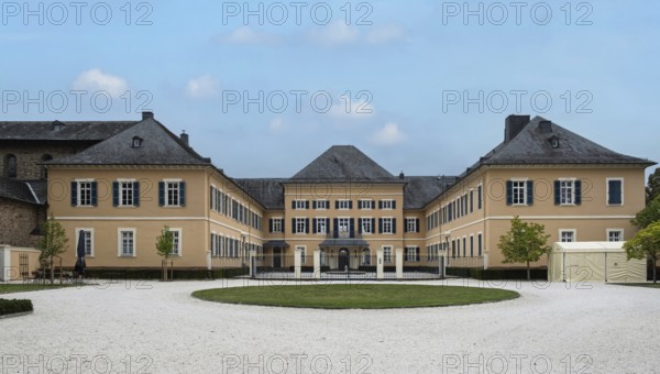 Johannisberg Castle, Geisenheim, Rheingau, Hesse, Germany