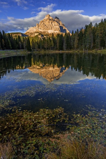 Mountain lake, mountains, reflection, sunny, evening light, Lake Antorno, Lake Antorno, Three Peaks, Dolomites, Italy