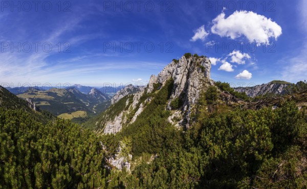 Summit cross am Scharfen, Postalm, Osterhorn Group, Salzkammergut, Province of Salzburg, Austria