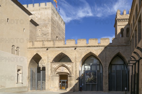Courtyard of historic castle, Aljafería Palace, Zaragoza, Aragon, Spain