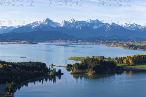 Nature panorama with a large lake and mountain scenery in autumn light, Illasbergsee, Forggensee, near Roßhaupten, Ostallgäu, Allgäu, Swabia, Bavaria, Germany