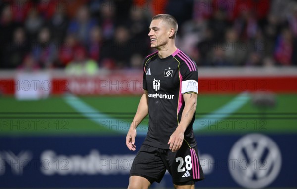 Miro Muheim Hamburger SV HSV (28) DFB-Pokal, Voith-Arena, Heidenheim, Baden-Württemberg, Germany