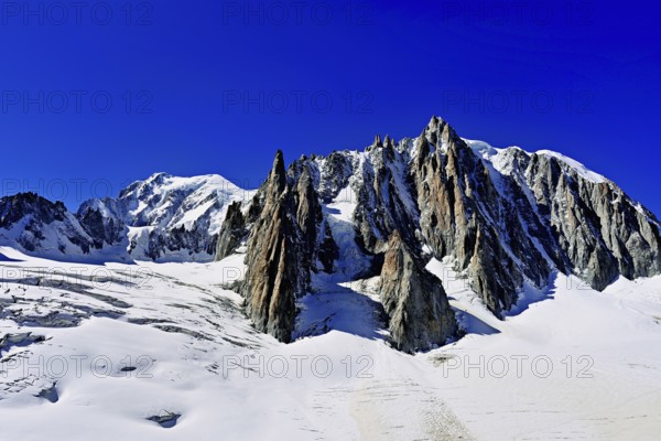 View of the mountains from the Télécabine Panorama Railway, Mont Blanc, Le Mont Blanc du Tacul, in the foreground the glacier du Géant, Chamonix-Mont-Blanc, Haute-Savoie, France