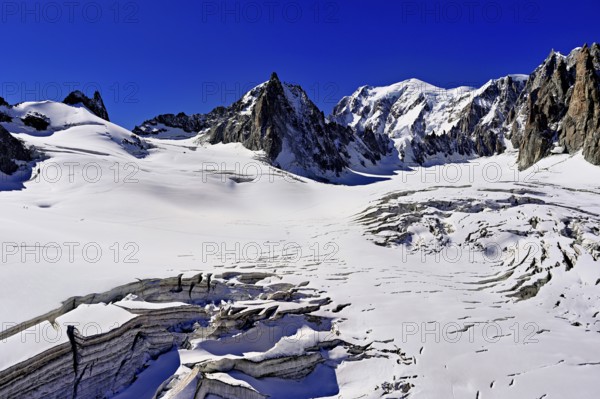 View of the mountains from the Télécabine Panorama Railway, La Tour Ronde, Mont Blanc, Mont Maudit, Le Mont Blanc du Tacul, in the foreground the glacier du Géant, Chamonix-Mont-Blanc, Haute-Savoie, France