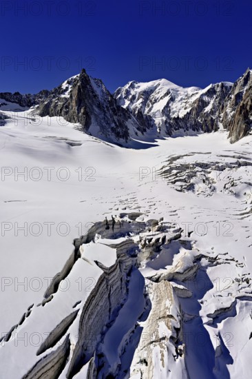 View of the mountains from the Télécabine Panorama Railway, La Tour Ronde, Mont Blanc, Mont Maudit, Le Mont Blanc du Tacul, in the foreground the glacier du Géant, Chamonix-Mont-Blanc, Haute-Savoie, France