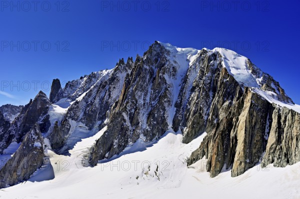 View from the Télécabine Panorama Railway of the Mont Blanc du Tacul mountain, in the foreground the glacier du Géant, Chamonix-Mont-Blanc, Haute-Savoie, France
