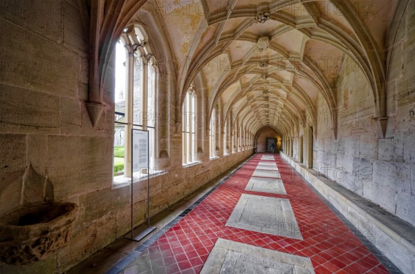 Cloister, interior view, Bebenhausen Abbey, former Cistercian Abbey, monastery complex, church, OT Bebenhausen, Tübingen, Baden-Württemberg, Germany