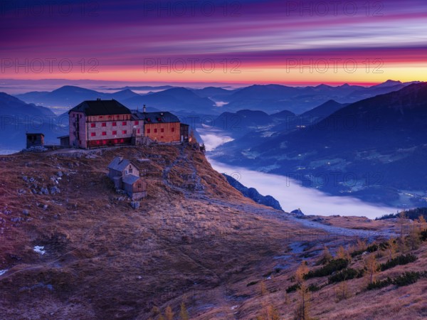 Watzmannhaus at dawn, fog in the valley, Berchtesgaden National Park, Schönau am Königssee, Berchtesgadener Land, Upper Bavaria, Bavaria, Germany