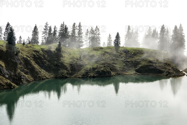 Seealpsee, Allgäu Alps, Nebelhorn, Oberstdorf, Oberallgäu, Allgäu, Bavaria, Germany