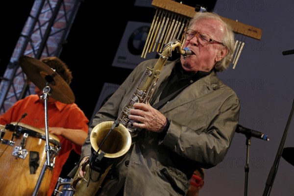 Klaus Doldinger died on 16.10.2025, archive recording Klaus Doldinger, musician, D, jazz, Passport Today, tour 2012, 17th Köpenicker Blues & Jazz Festival, performance open air, 20.07.2012, Rathaushof Köpenick, Berlin < english> Klaus Doldinger, musician, GER, jazz, performing 20.07.2012 in Berlin, Germany