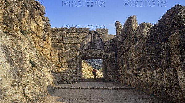 Lion Gate, Mycenae, archaeological site, UNESCO World Heritage Site, Mycenae, Mycenae, important city in the pre-classical period, Peloponnese, peninsula, Greece