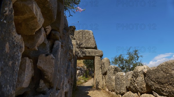 Steintor, archaeological site, UNESCO World Heritage Site, Mycenae, Mycenai, Mycenae, important city in the pre-classical period, Peloponnese, peninsula, Greece