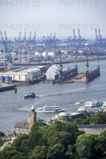 City view, view of the Elbe with St. Pauli Landungsbrücken and Hamburg harbour, from the tower of St. Michael's Church, Hamburg, Germany