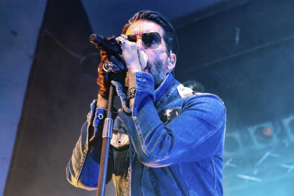 Alec Völkel (Boss Burns), singer of the band The BossHoss during their Back To The Boots Tour 2025 at Capitol Hannover on 03.10.2025