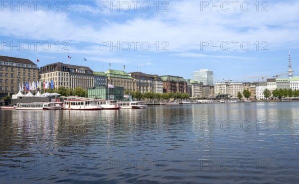 View over the Inner Alster to prestigious office blocks, hotels and commercial buildings, Hamburg, Germany