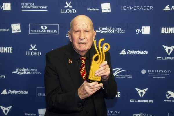Lutz Mackensy - Award winner The Voice, DEUTSCHER SCHAUSPIELPREIS 2025, Red Carpet at PULLMAN BERLIN SCHWEIZERHOF, Berlin, 09.10.2025