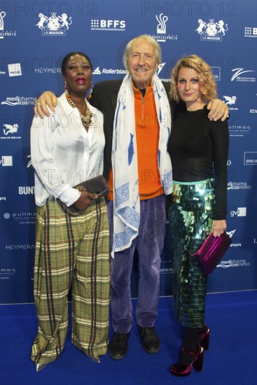 Dayan Kodua, Reiner Schöne and guest, DEUTSCHER SCHAUSPIELPREIS 2025, Red Carpet at PULLMAN BERLIN SCHWEIZERHOF, Berlin, 09.10.2025