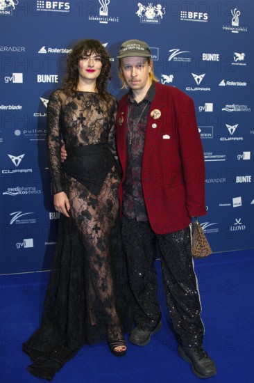 Seyneb Saleh and guest, DEUTSCHER SCHAUSPIELPREIS 2025, Red Carpet at PULLMAN BERLIN SCHWEIZERHOF, Berlin, 09.10.2025