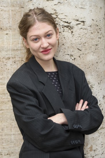 Johanna Marie Bourgeois at the annual press conference for the 2025/2026 season at the Theater am Frankfurter Tor. Berlin, 07.10.2025