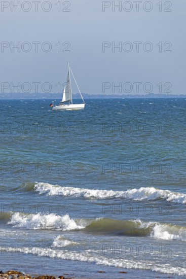 Sailboat, waves, swell, Baltic Sea, Geltinger Birk nature reserve, Nieby, Schleswig-Holstein, Germany
