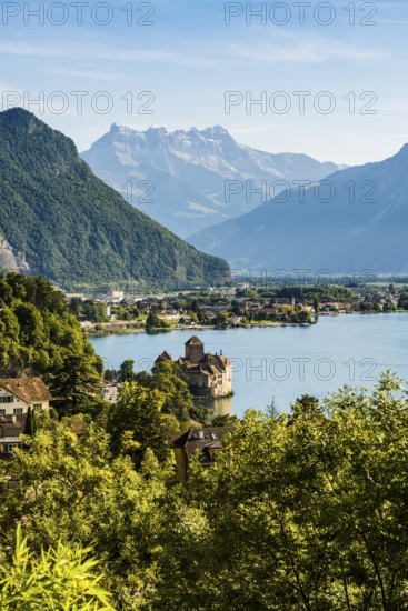 Château de Chillon, Chillon Castle, near Montreux, Lake Geneva, Lac Léman, Canton of Vaud, Switzerland