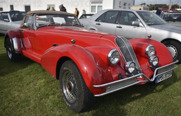 The very rare luxury sports car, vintage car, sports car, SCEPTRE 6.6S, at a classic car meeting in Büsum, Schleswig-Holstein, Germany