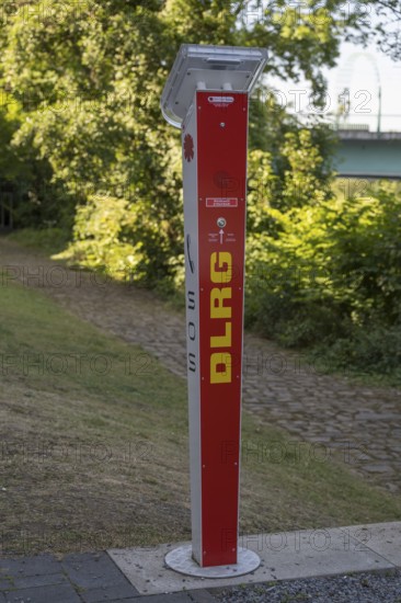 Emergency call pillar, SOS, DLRG, Mülheim an der Ruhr, Rurgebiet, North Rhine-Westphalia, Germany