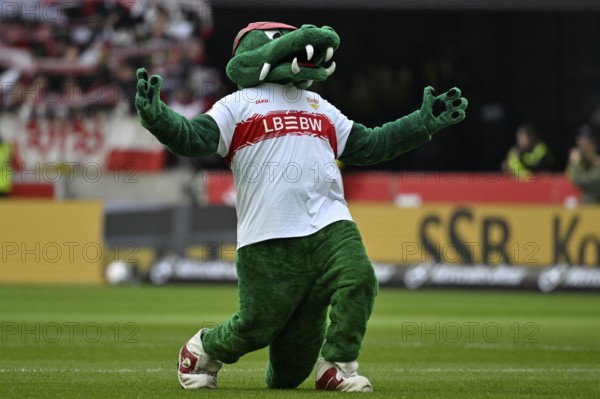 Mascot Fritzle VfB Stuttgart reading out the line-up, MHPArena, MHP Arena Stuttgart, Baden-Württemberg, Germany