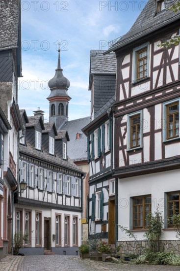 Narrow alley in the old town centre of Eltville, Rheingau, Hesse, Germany